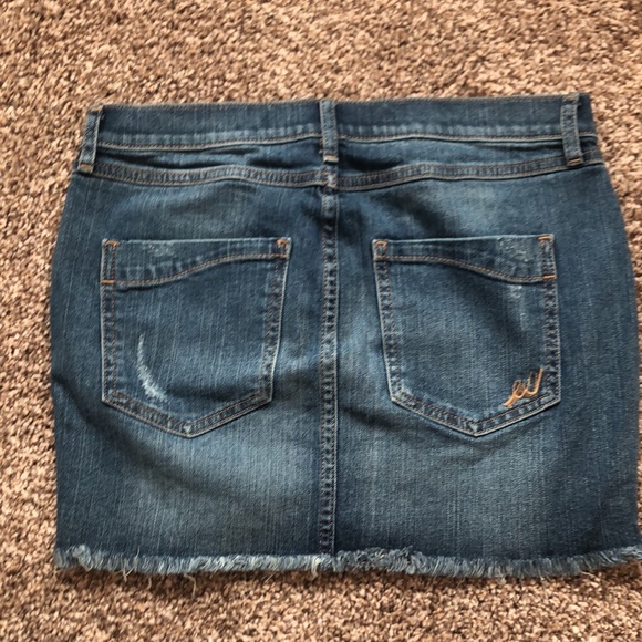 Express mini skirt - Picture 2 of 3